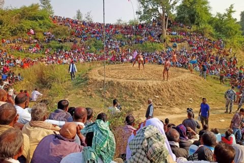 सिरहा: कमल दहकाे ठुठीया मेलामा कुस्ती ‘क्रेज’