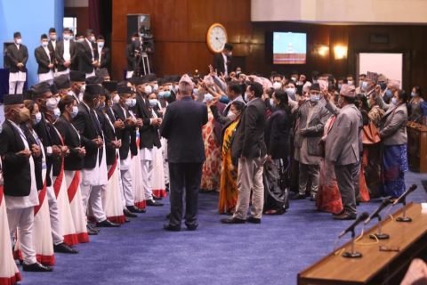 प्रतिनिधि सभा बैठक:एमाले द्धारा अवरुद्धलाई निरन्तरता र नाराबाजी
